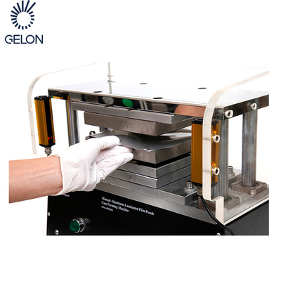 Fabbricazione laminata di alluminio della batteria al litio dell'Assemblea della batteria delle cellule del sacchetto del film